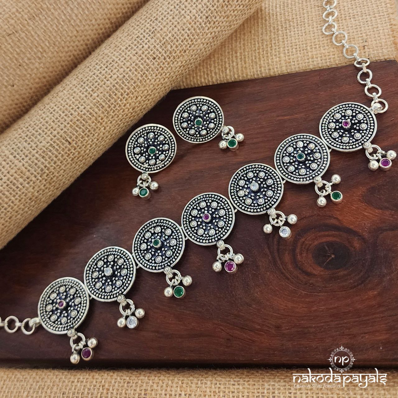 Circular Neckpiece With Earrings (N10753)