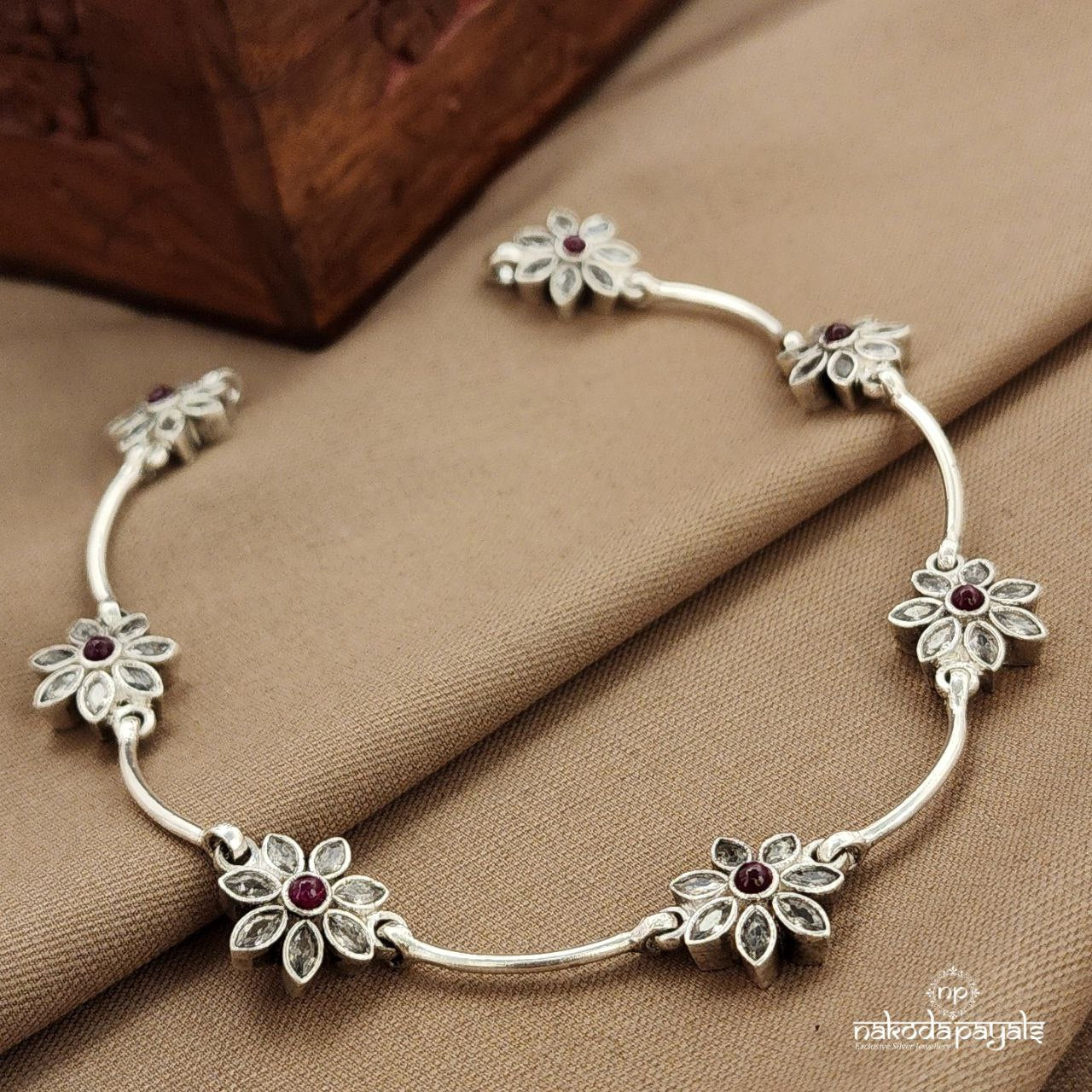 Pink Floral Neckpiece (N11437)