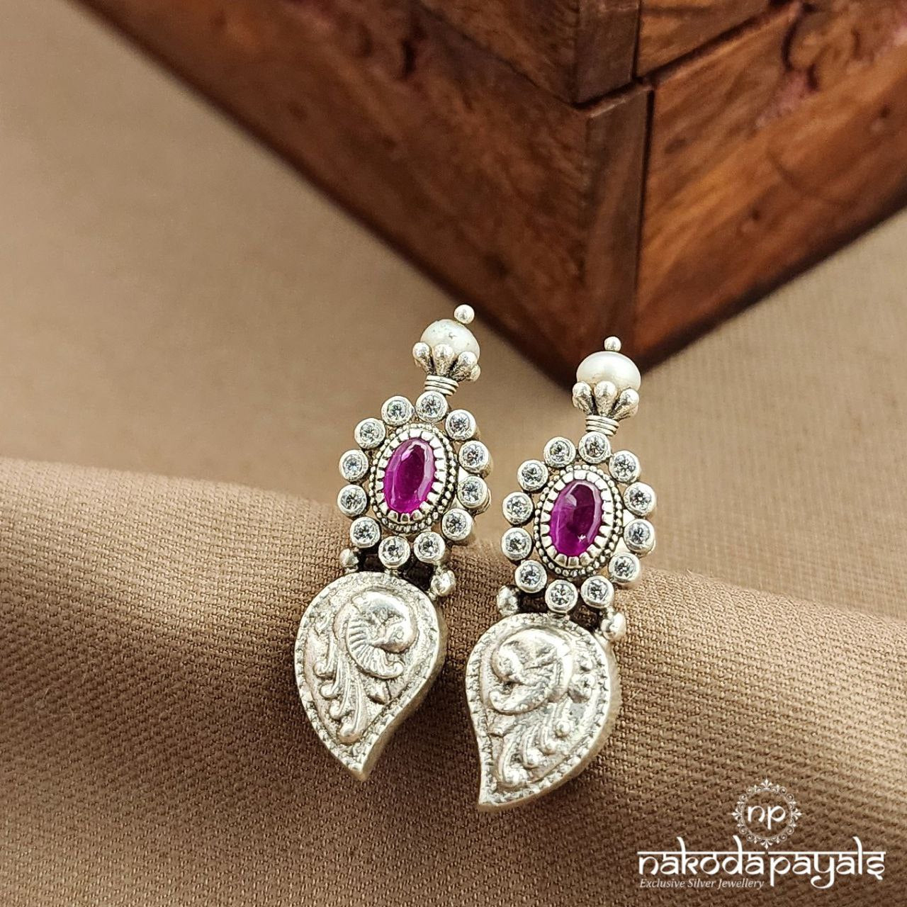 Mango Oval Studs (S3751)