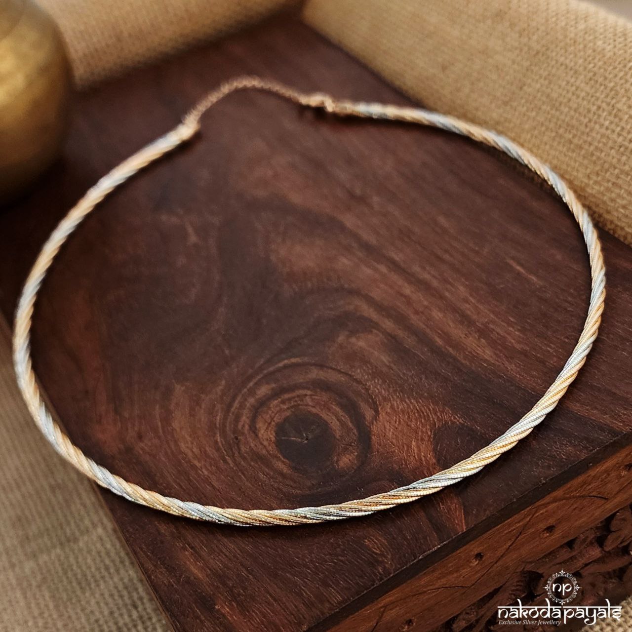 Rozeira Weave Neckpiece (St3370)