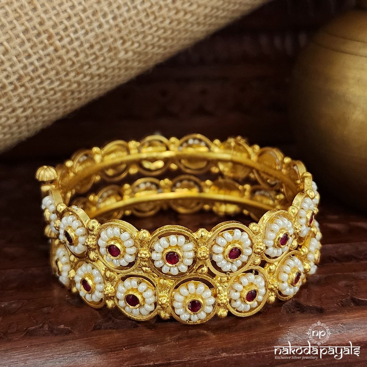 Red Pearled Kundan Kada (Gk3075)