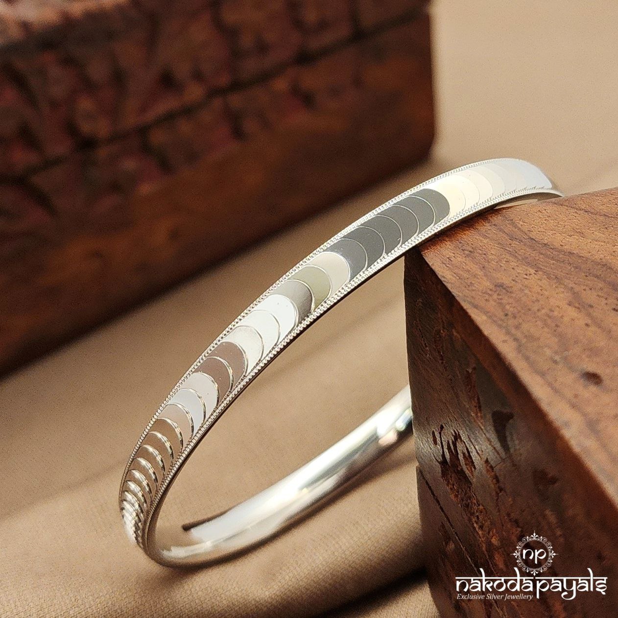 Half Moon Mens Kada (Mc1117)