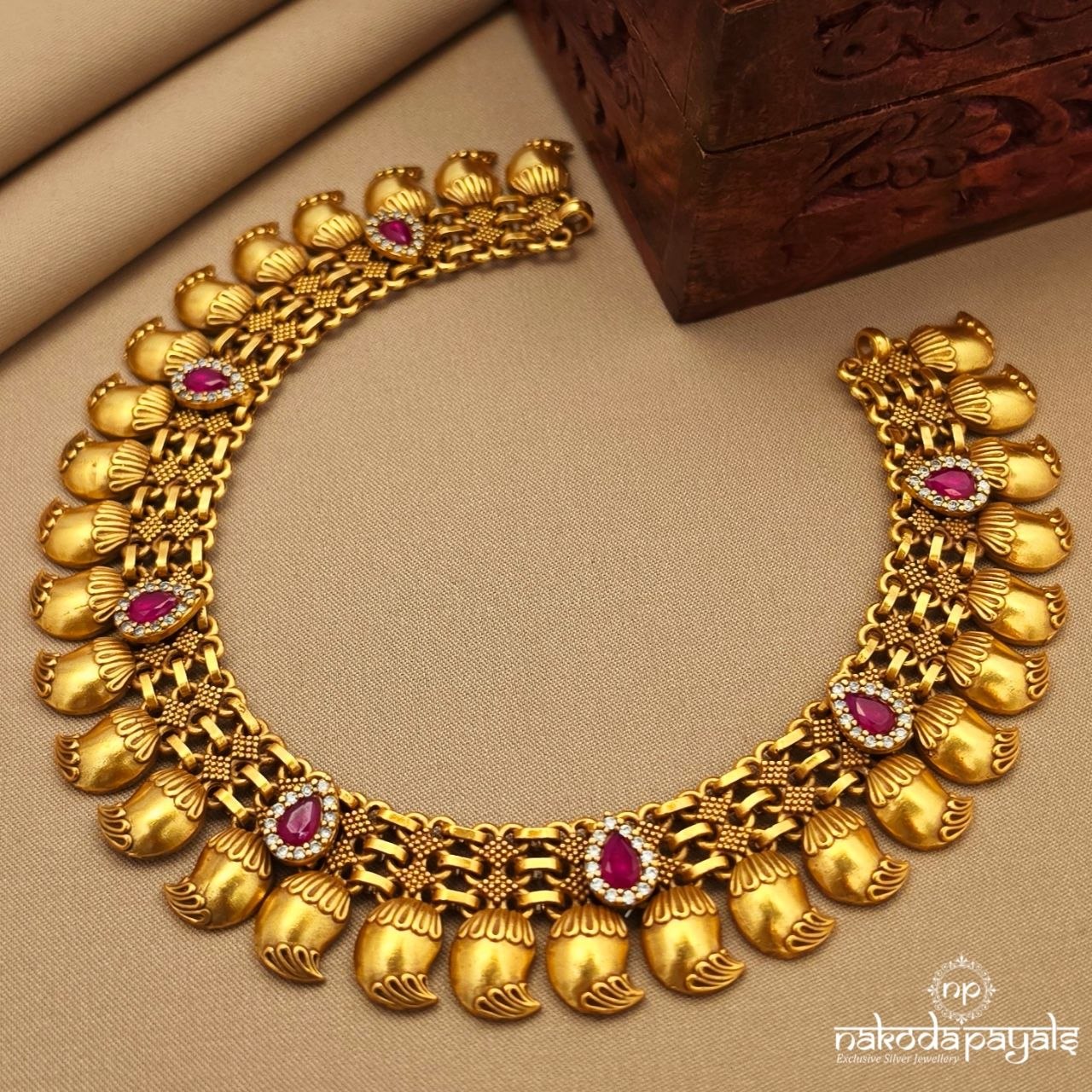 Mango Traditional Neckpiece (Gn10357)