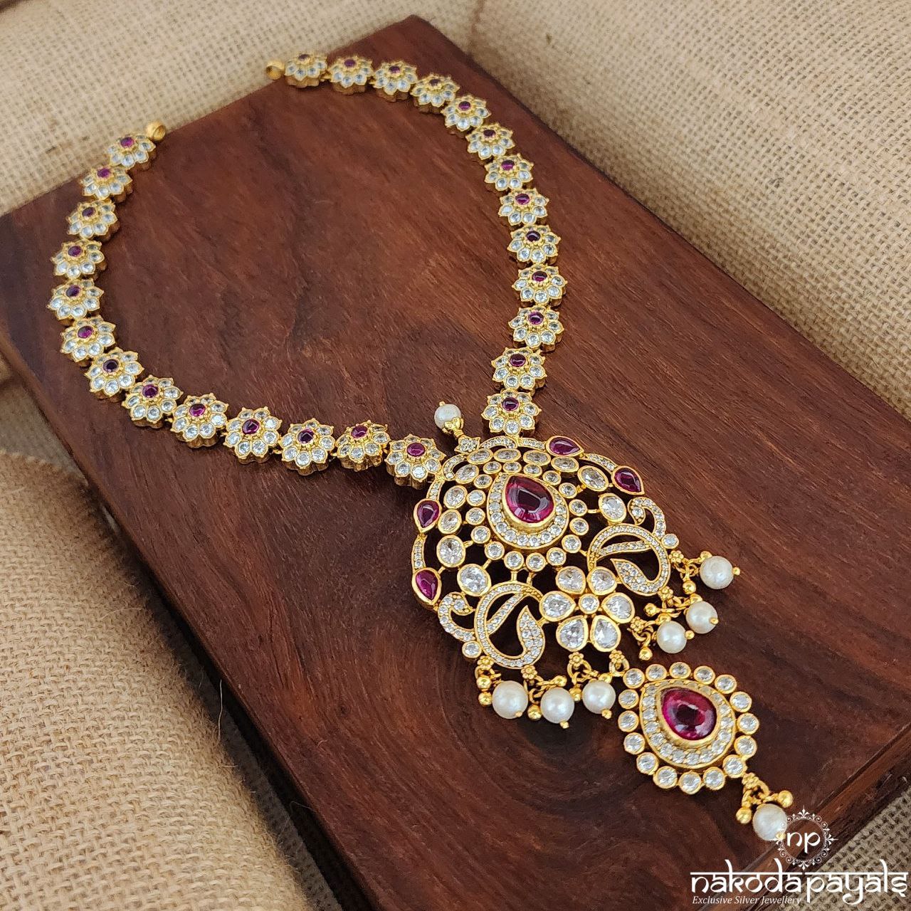 Beaming Pearl Drop Neckpiece (Gn8148)