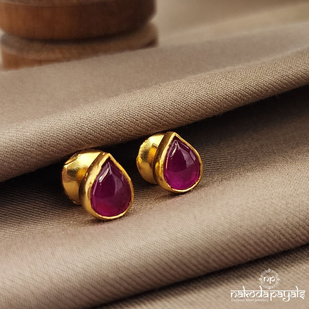 Elegant Pair Studs (Ge9826-32)