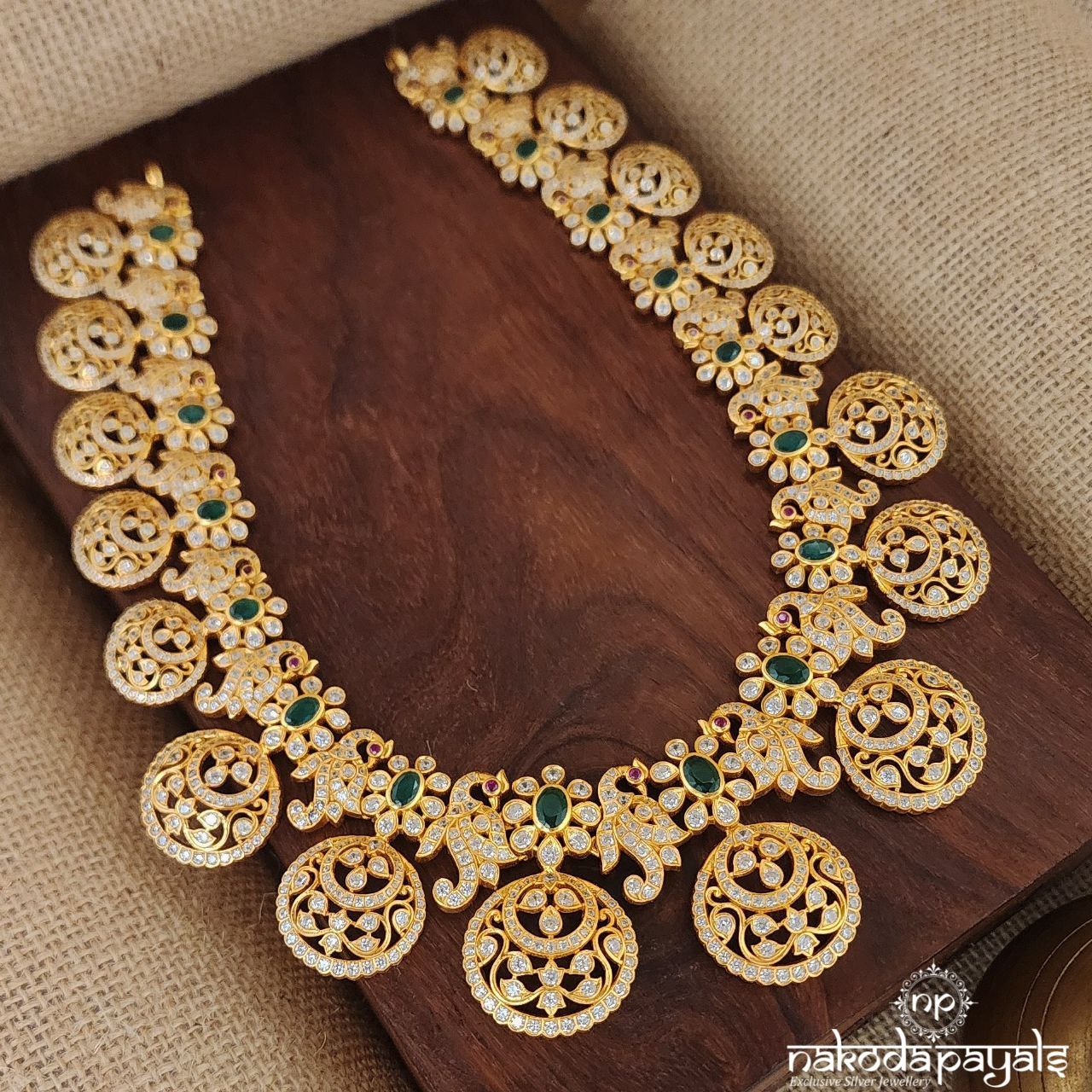 Ravishing Green Neckpiece (Gn8420)