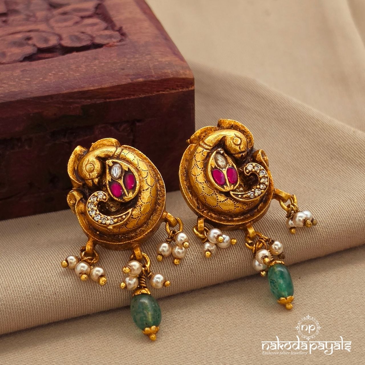 Pink Kundan Studs (Ge10543)