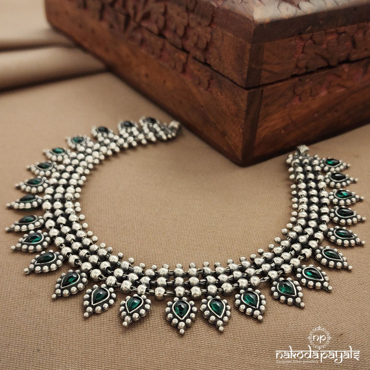 Layered Green Drop Neckpiece (N11414)