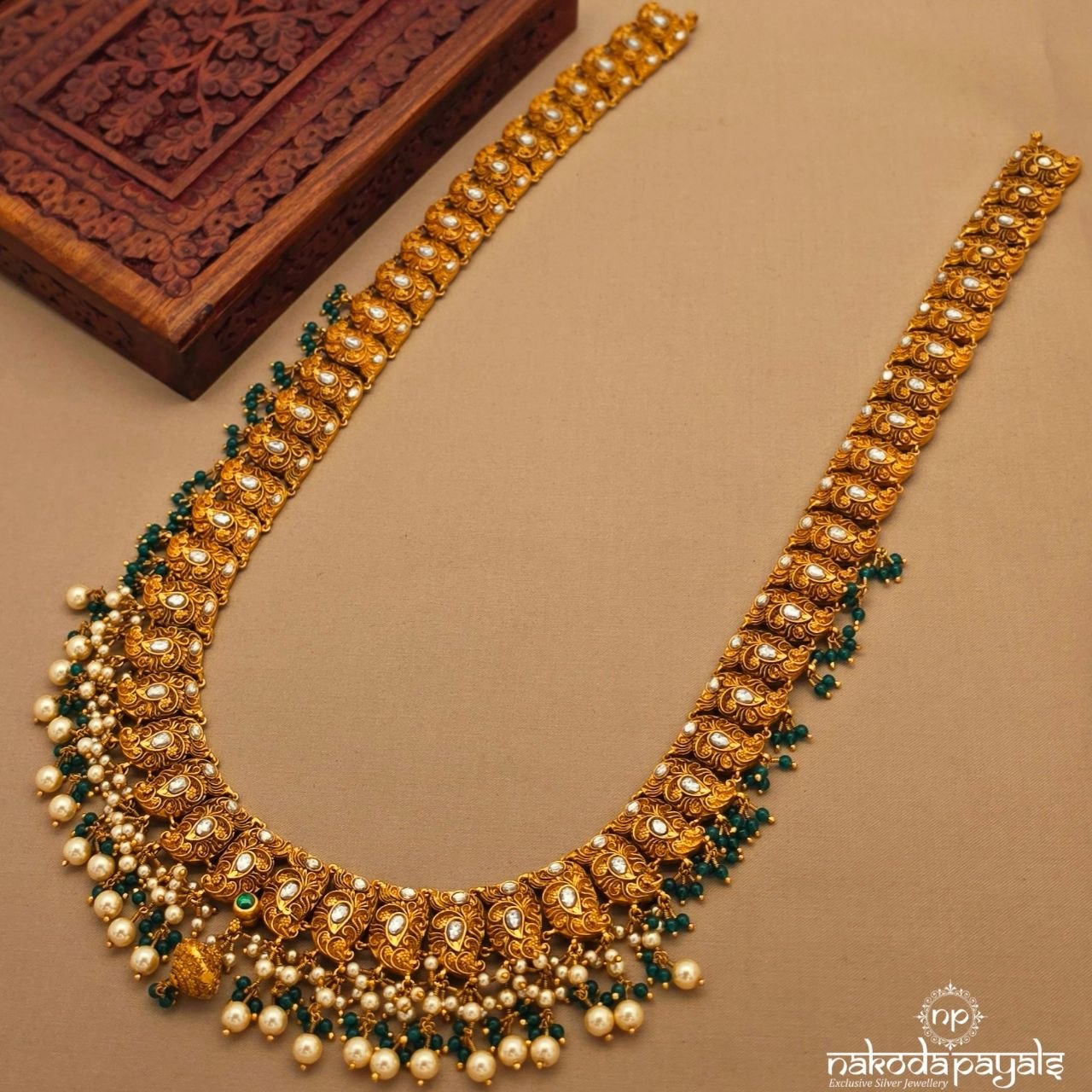 Traditional Reversible Mango Drop Neckpiece (Gn10461)