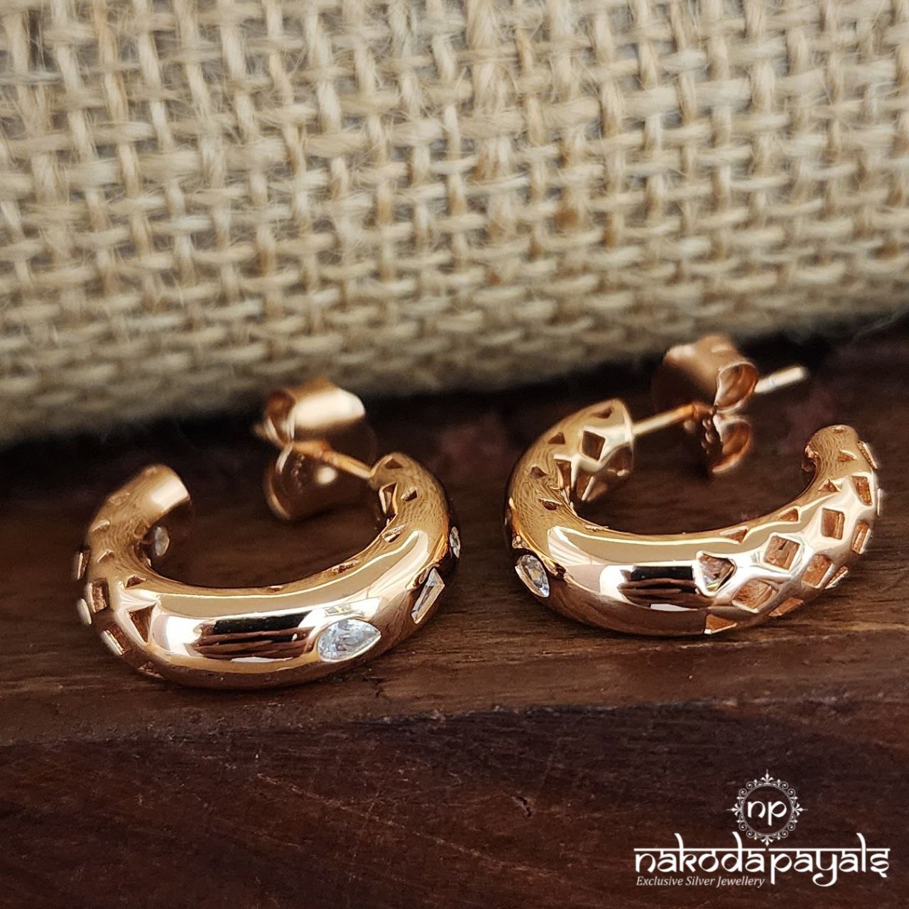 White Rose Gold Earrings (St3050)