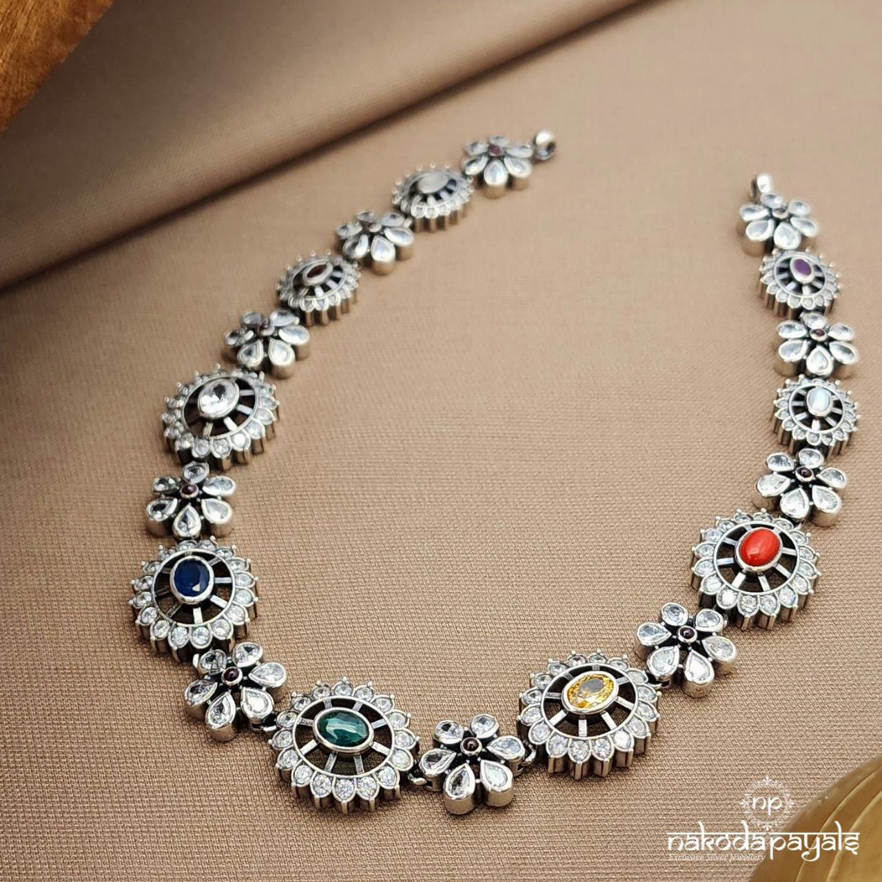 Sparkling Navaratna Neckpiece (N11159)