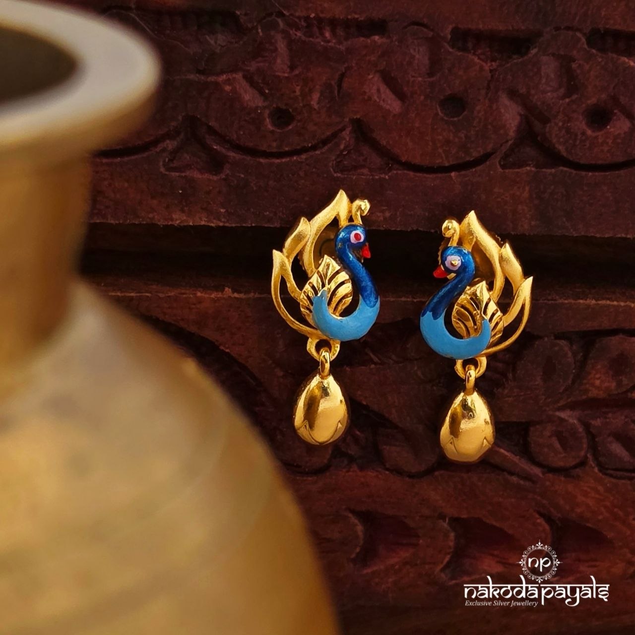 Bluish Exquisite Peacock Studs (Ge10861)