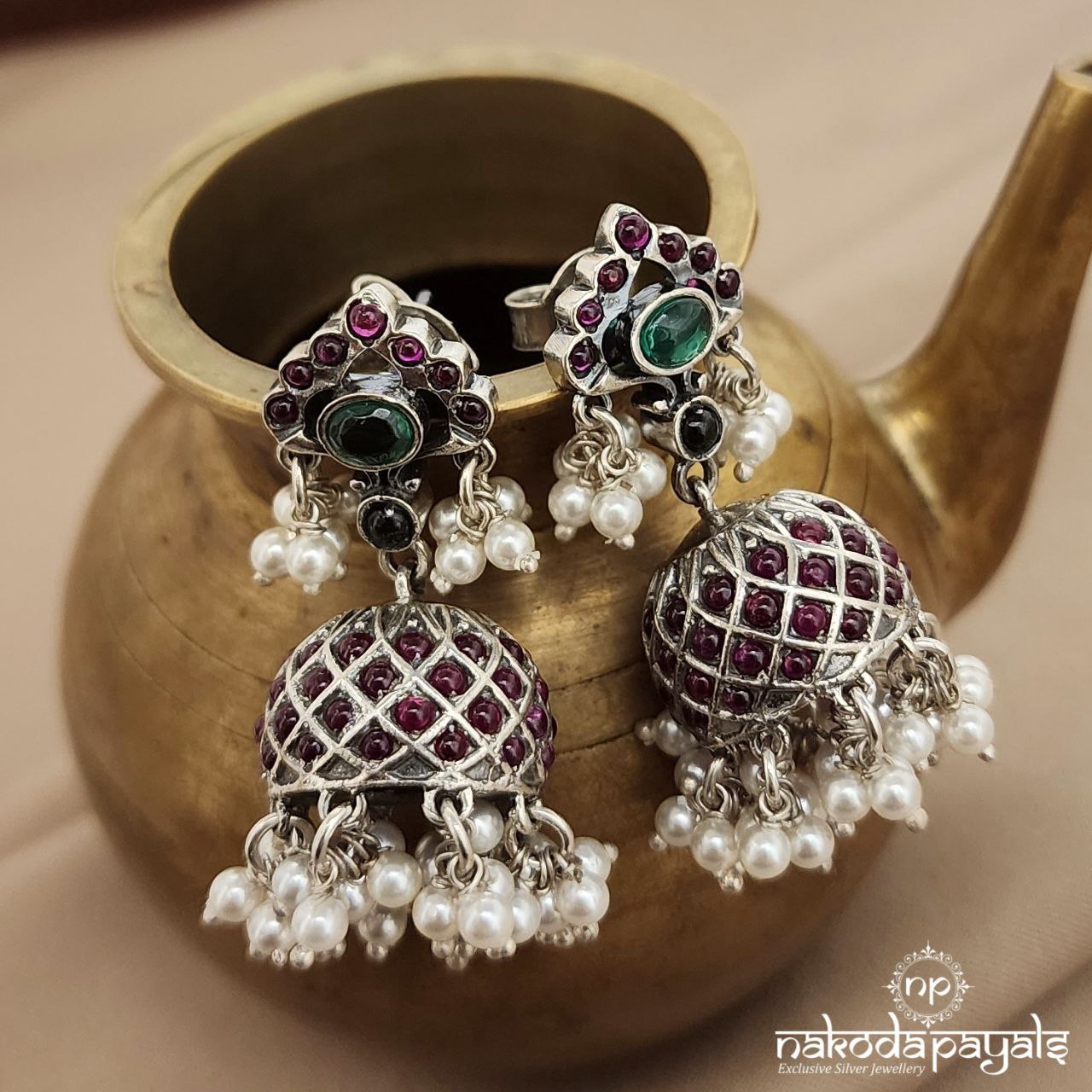 Elegant kemp Jhumka (J1328)
