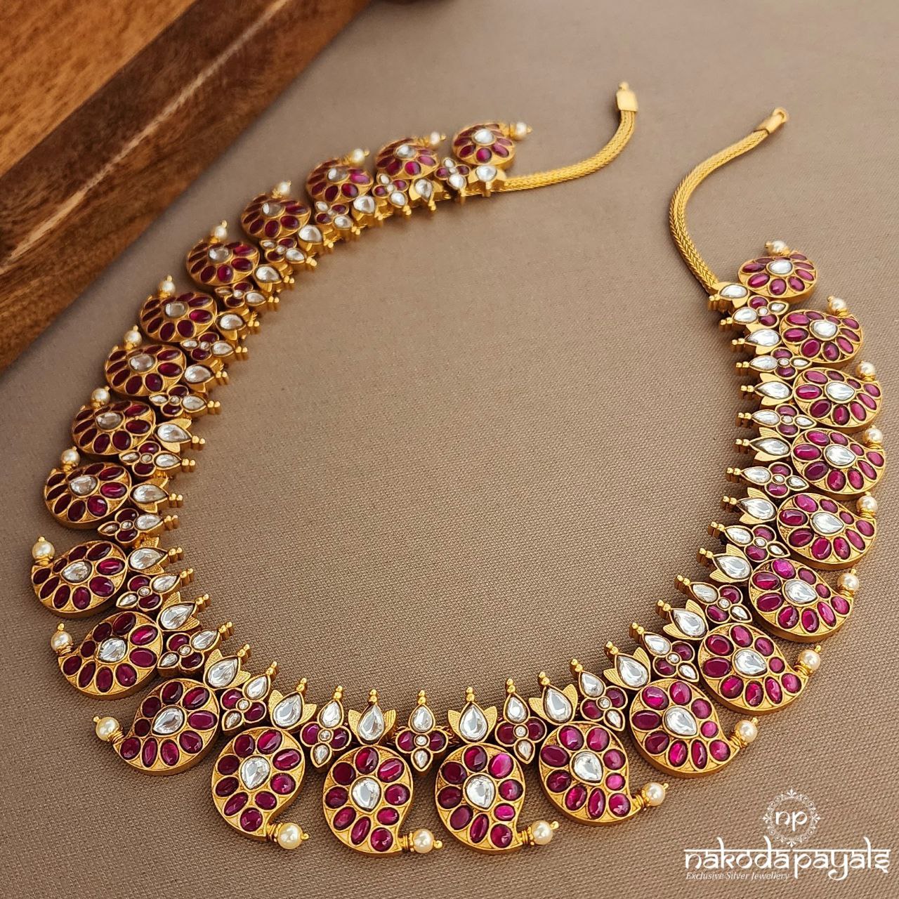 Mango Kundan Belted Neckpiece (Gn9477)