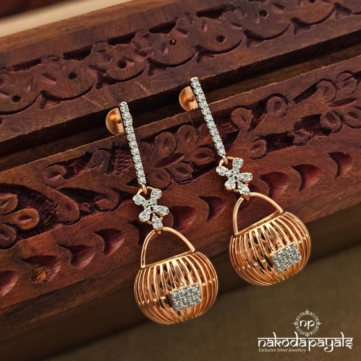 Elegant Floral Earrings (St4159)