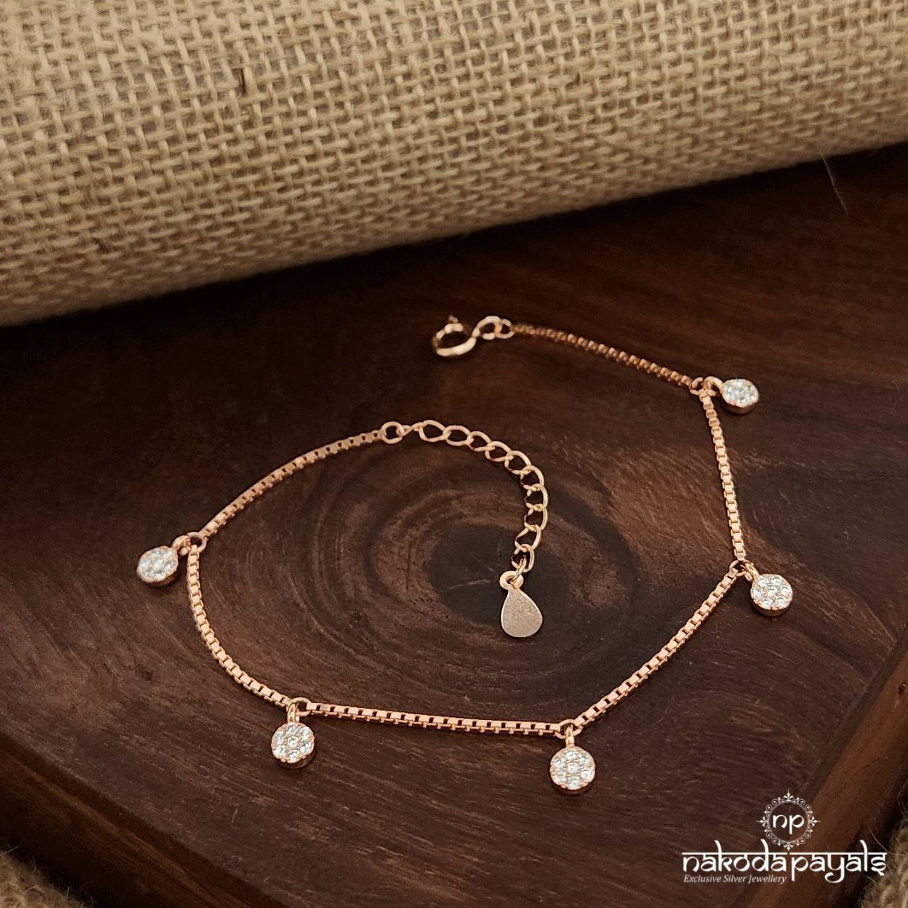 Rose Gold White Charm Bracelet (Br1704)