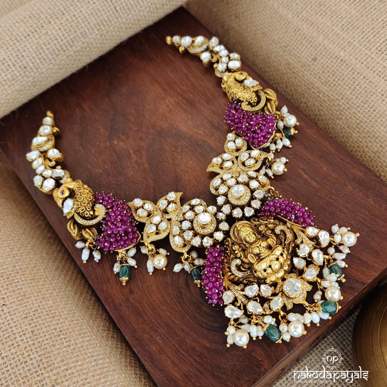 Exquisite Lakshmi Moissanite Neckpiece (Gn8155)
