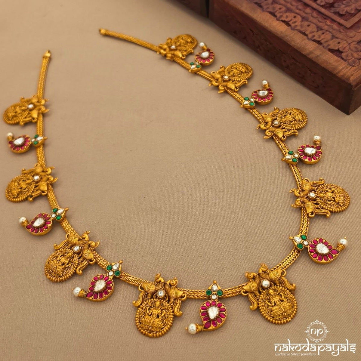 Pink Mango Kundan Lakshmi Kasu Neckpiece (Gn10787)