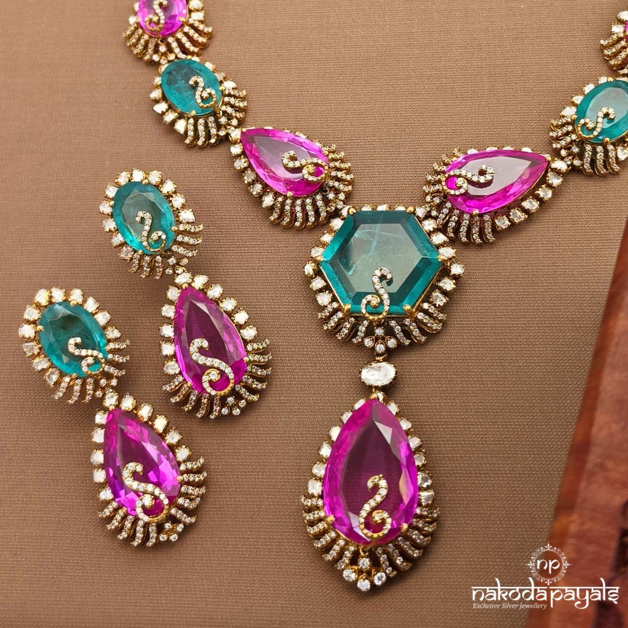 MultiColor Neckpiece With Earrings (Gn10048)