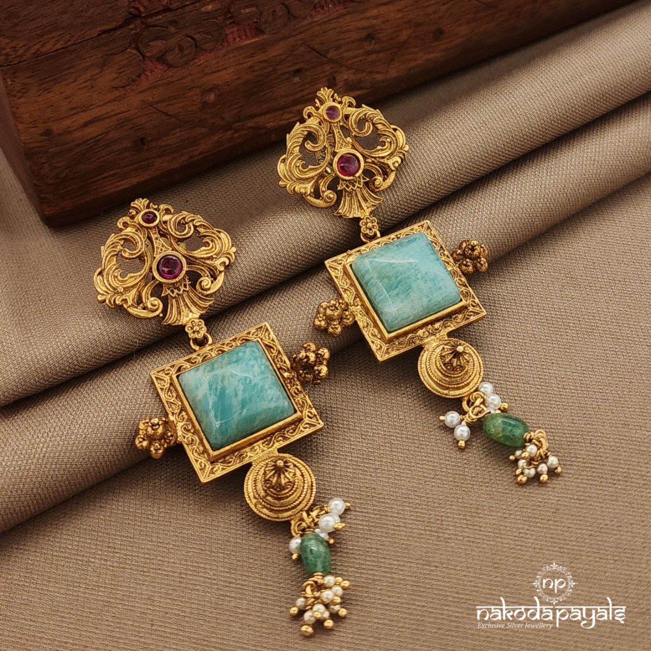 Squarish Blue Earrings (Ge10266)