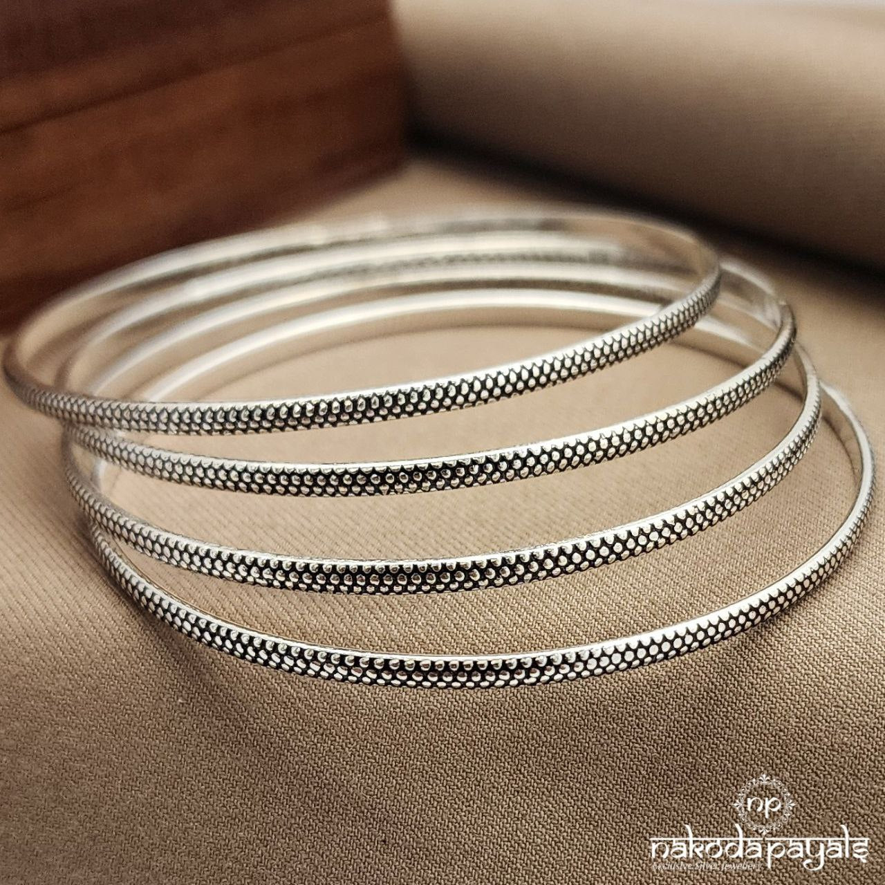 Flat Carved Bangle set Of Four (K5150)