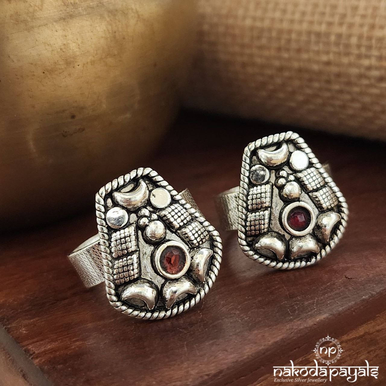 Red Toerings (T4545)