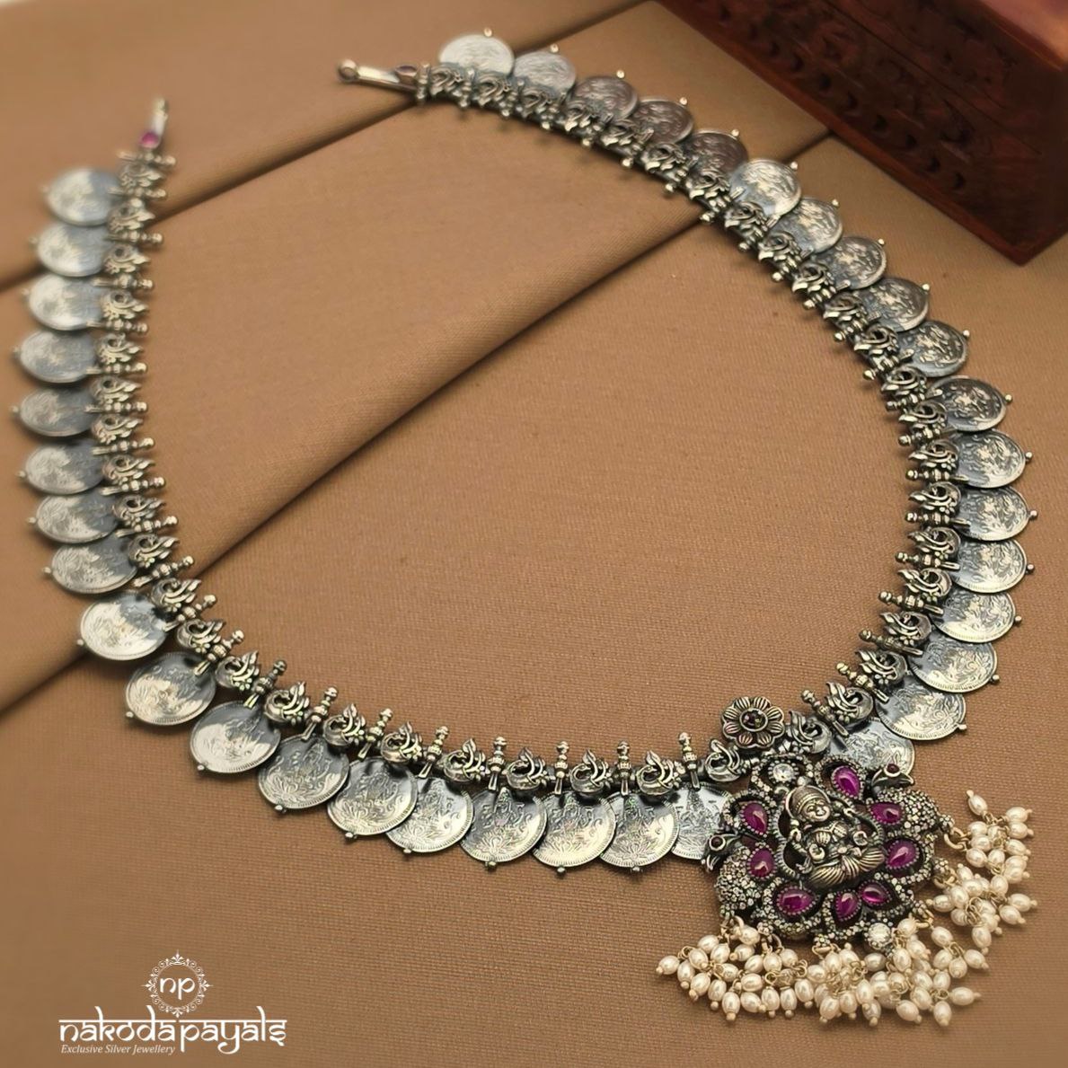 Pearled Drop Lakshmi Kasu Neckpiece (N11629)