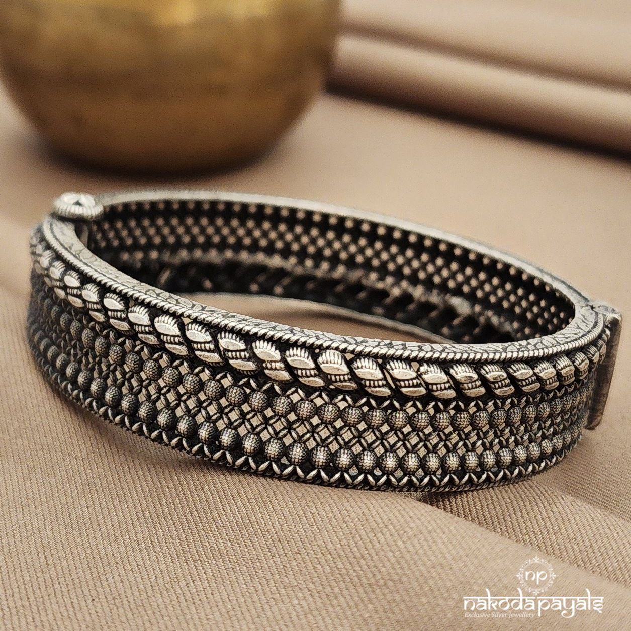 Stunning Oxidised Kada (K6001)