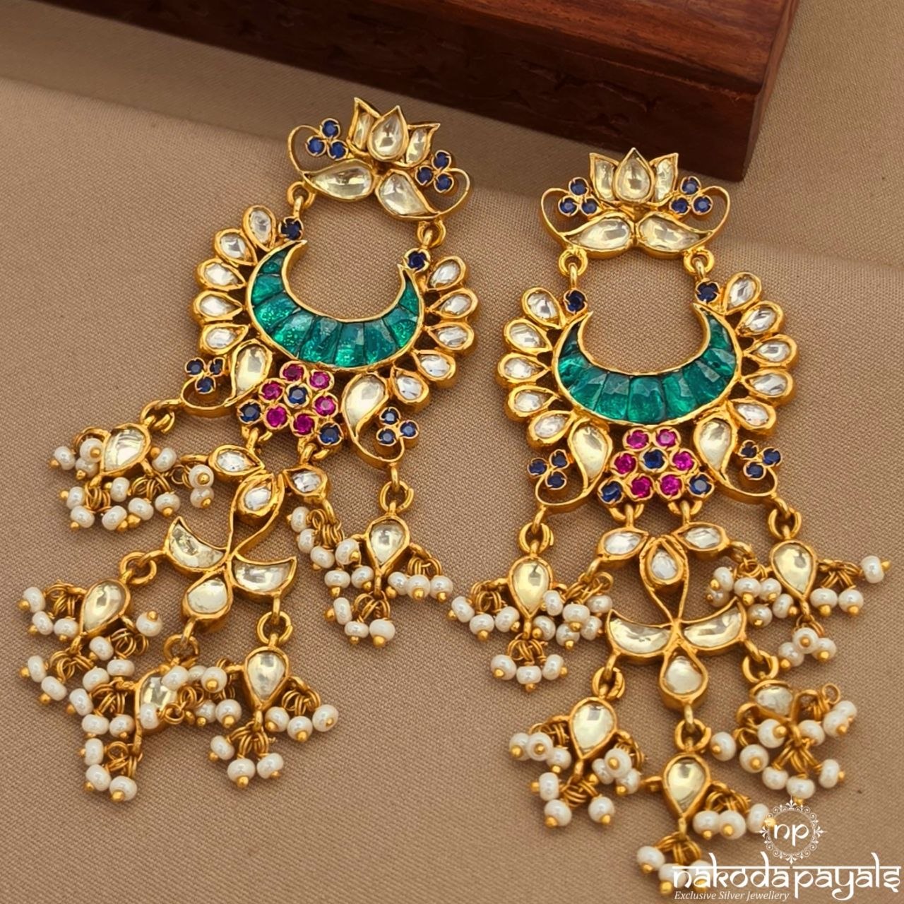 Pearly Kundan Chandbali (Ge10991)
