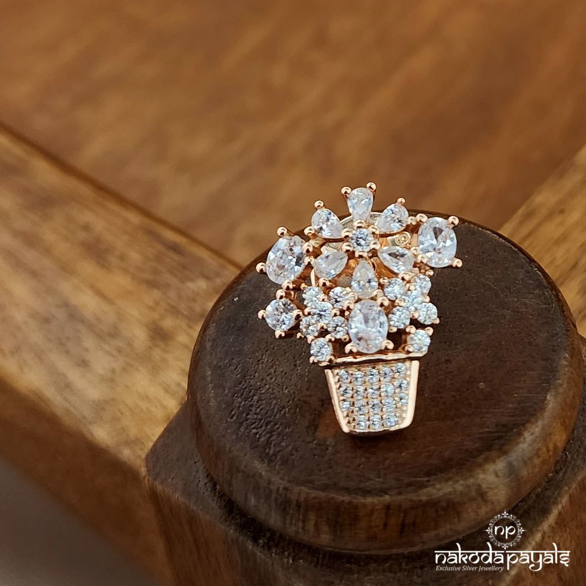 Rose Gold Flower Pot Lapel Pin (St3676)