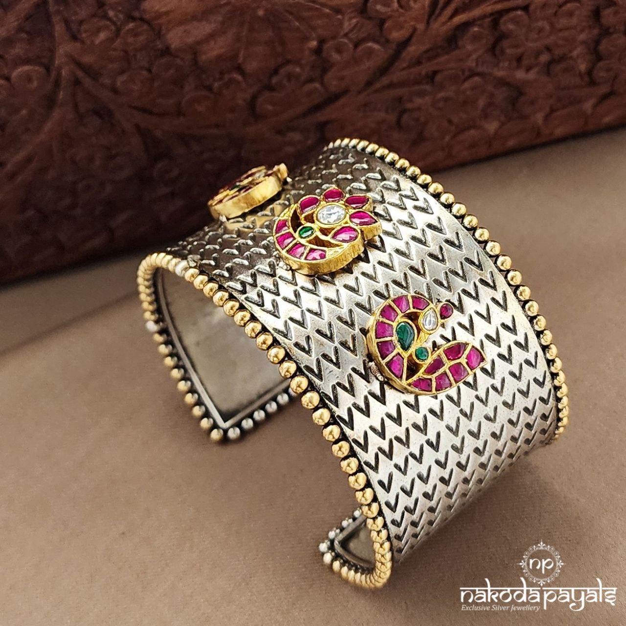 Amazing Dual Tone Peocock Adjustable Kada (Dt1418)