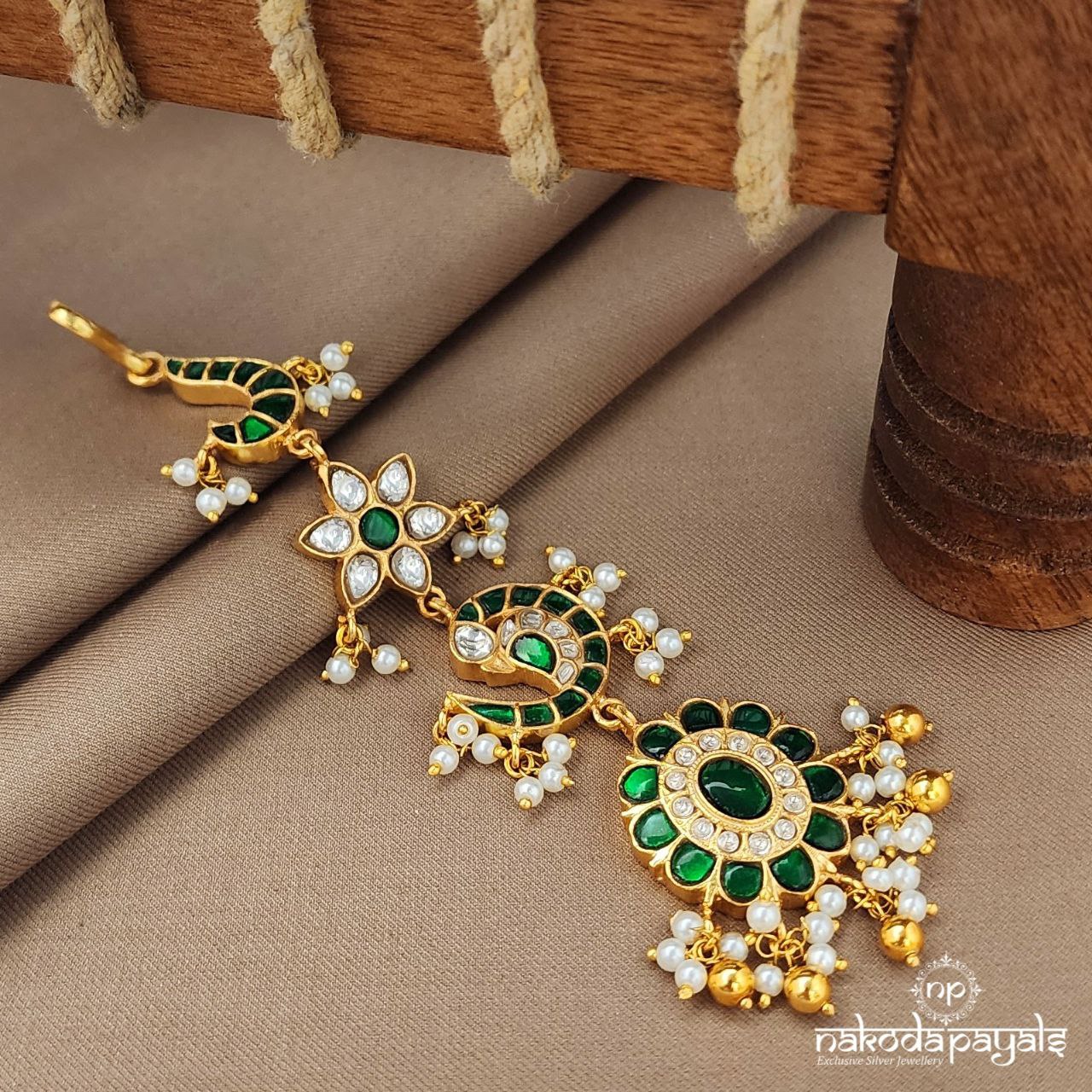 Gorgeous Emerald Green Pearl Maang Tikka (Gm1060)