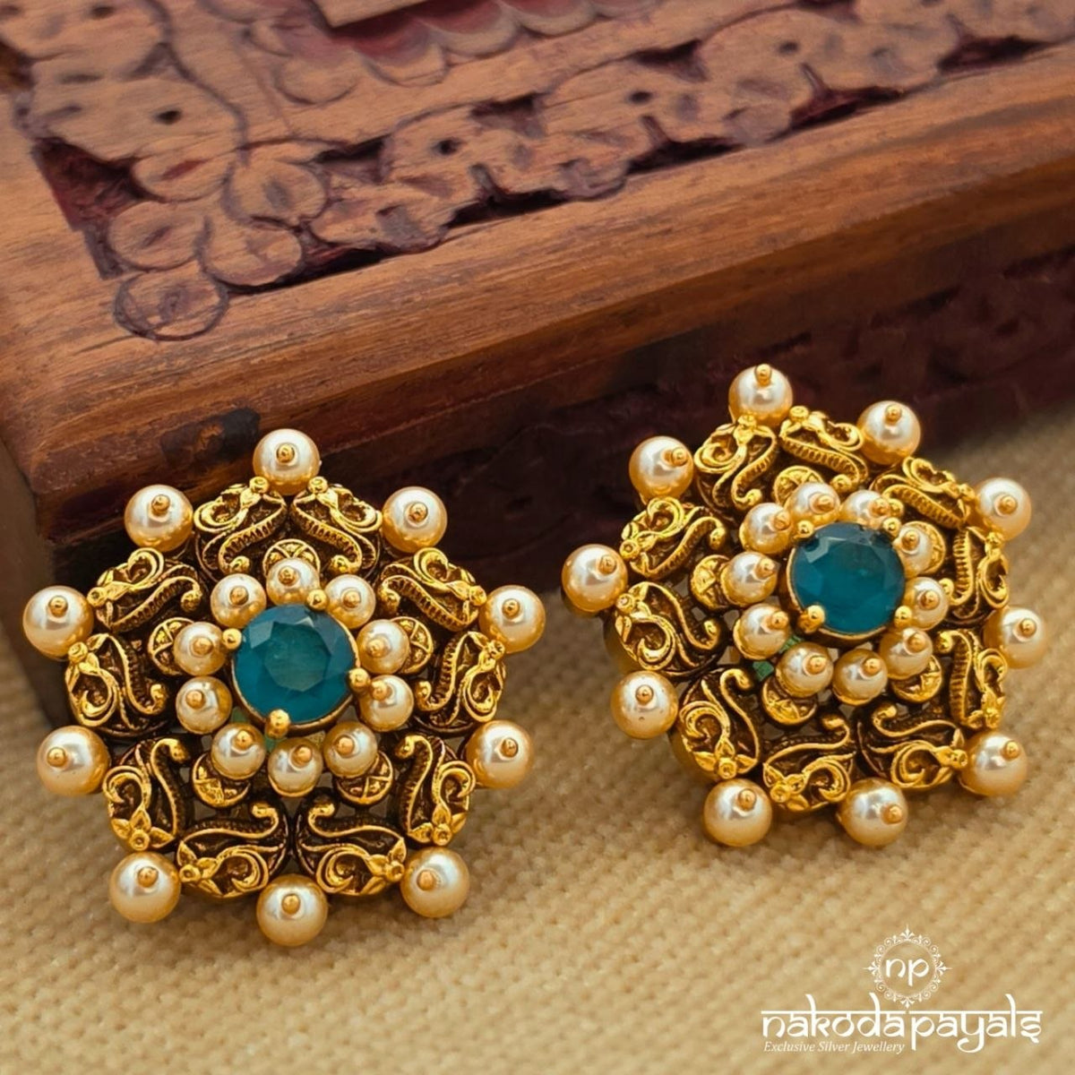 Pearl Glorious Studs (Ge11375)