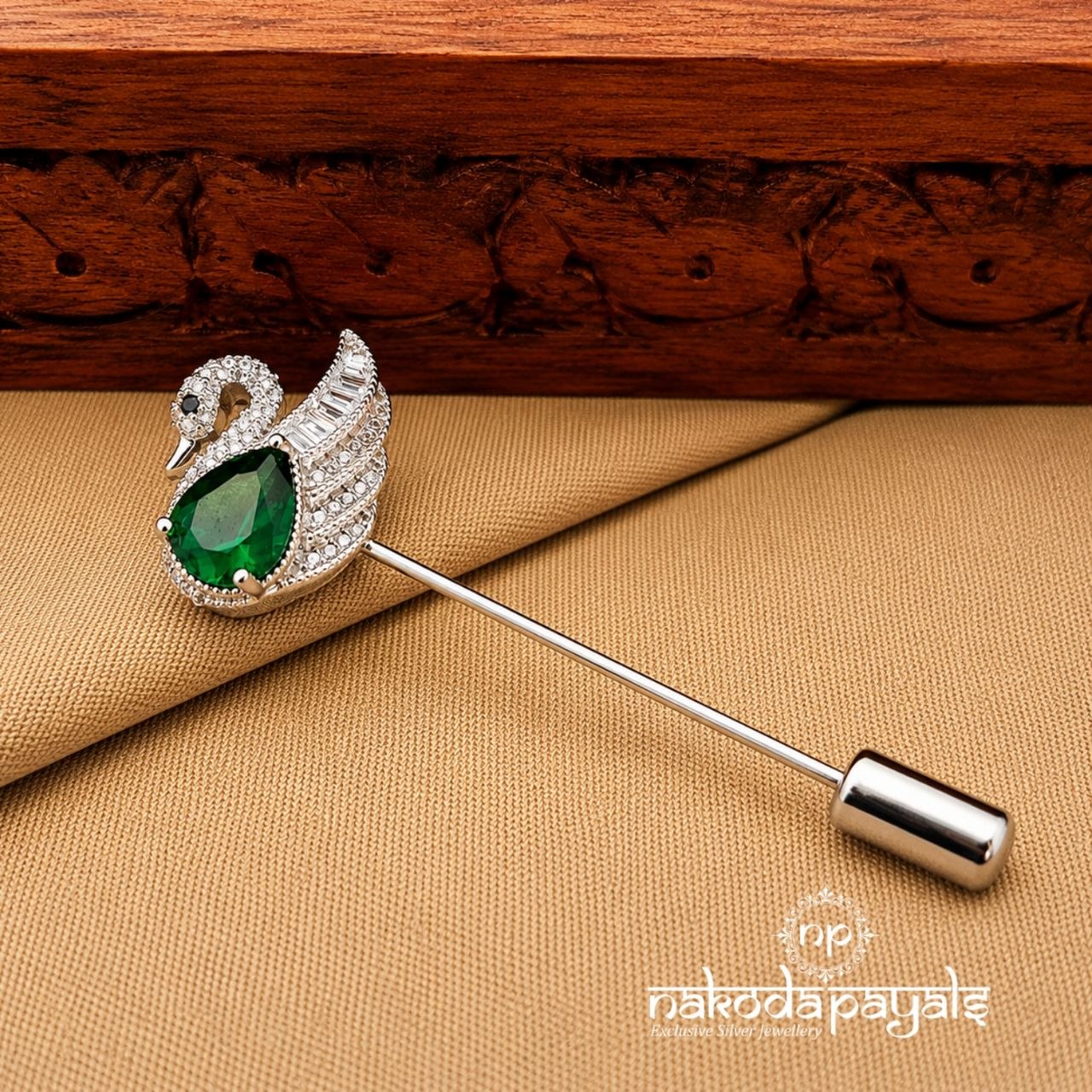 Green Swan Pin Brooch (St4060)