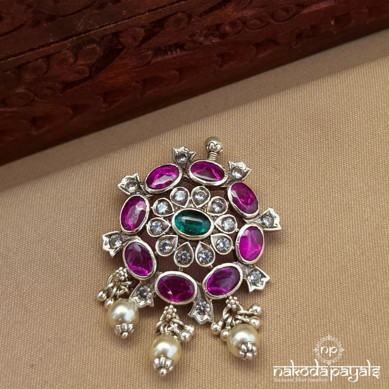 Cutsy Pearl Drop Pendant (P2668)