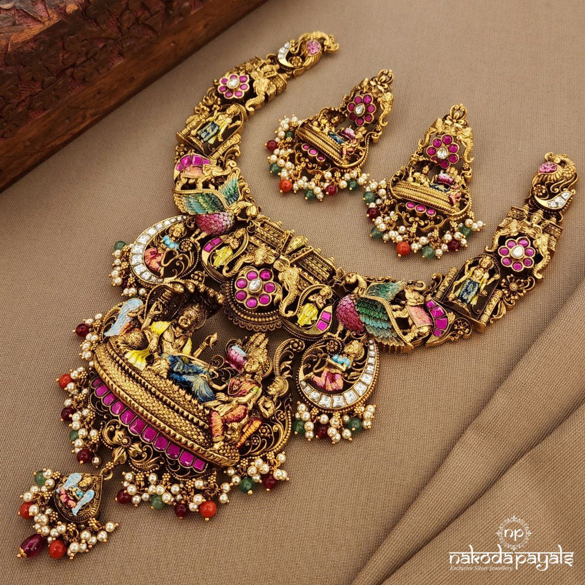 3D Shri Lakshmi Narayana Neckpiece With Earrings (Gn9890)