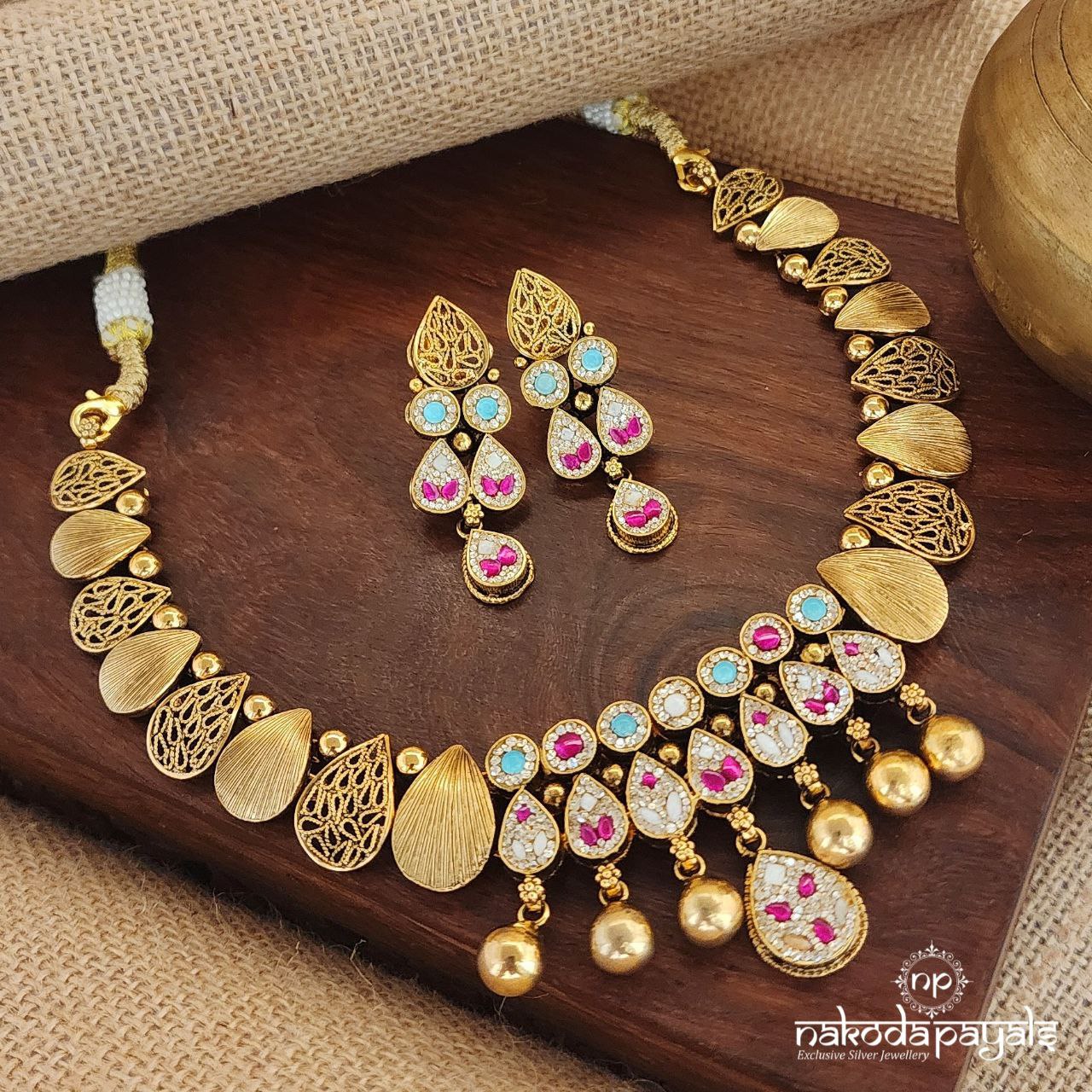 Aurora Blossom Dream Neckpiece Set (Gn8410)
