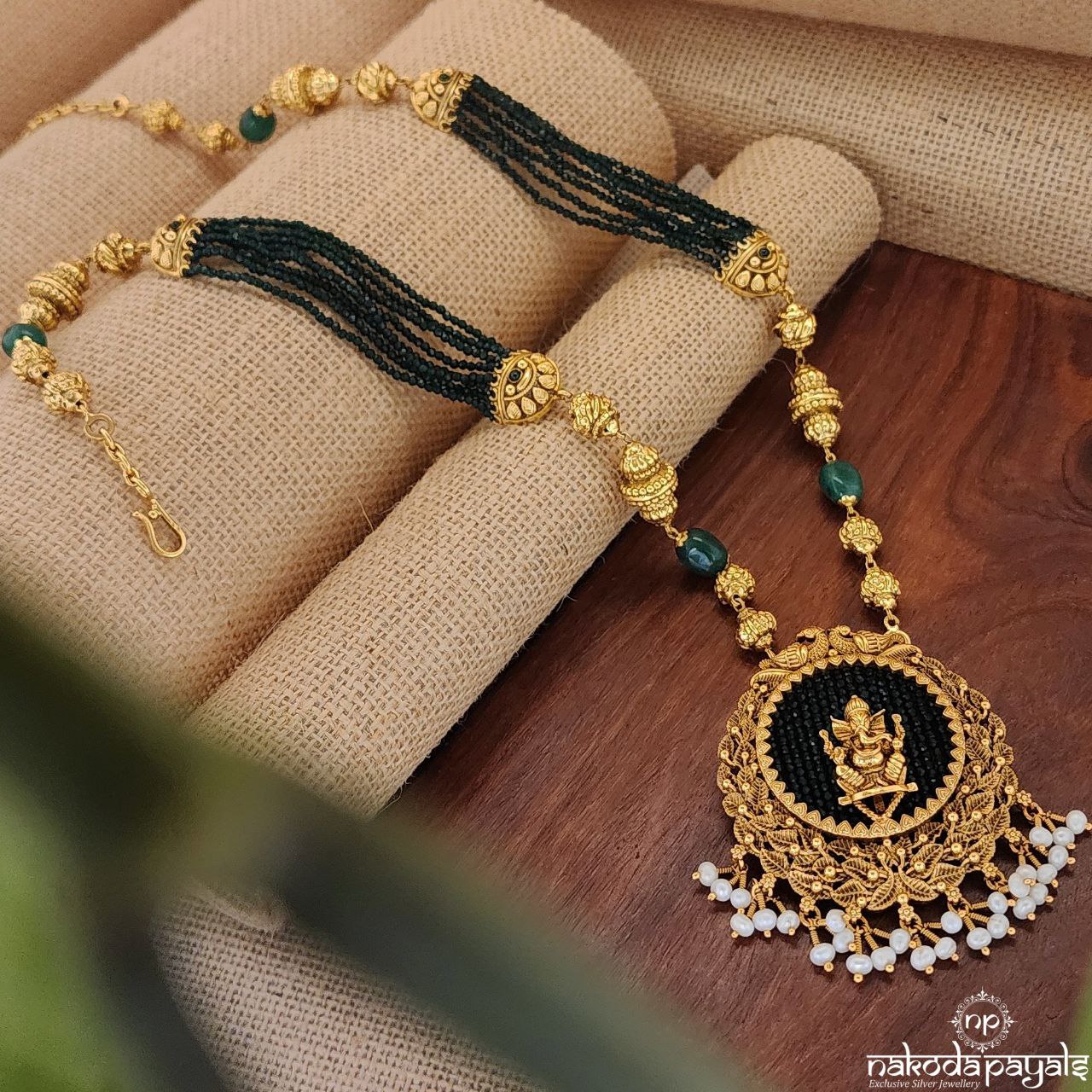 Green Beaded Ganesha Neckpiece (Gn7978)