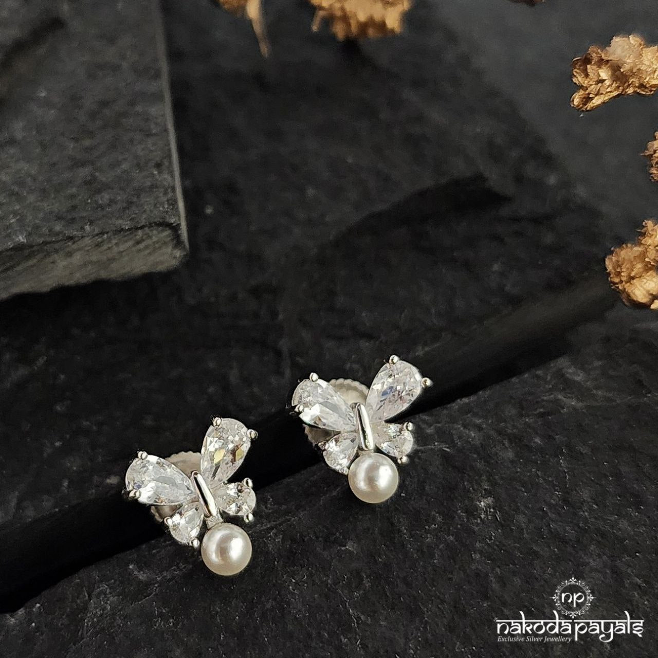 Butterfly Pearled Earrings (St3319)