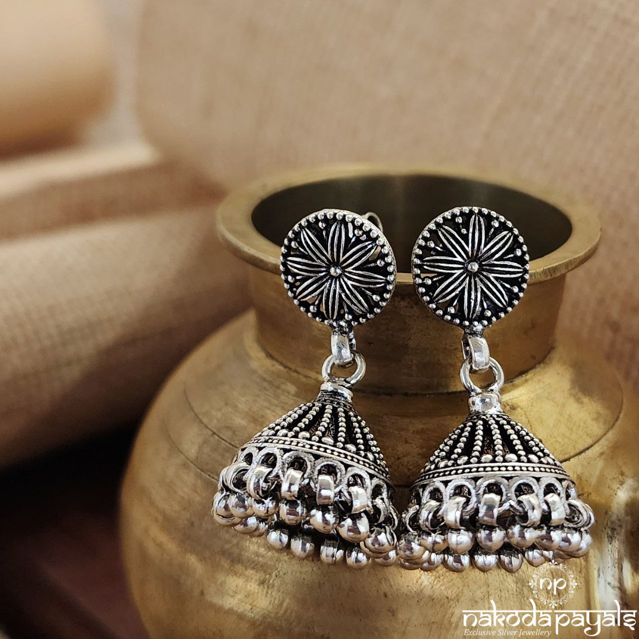 Classic Oxidised Jhumka (J8094)