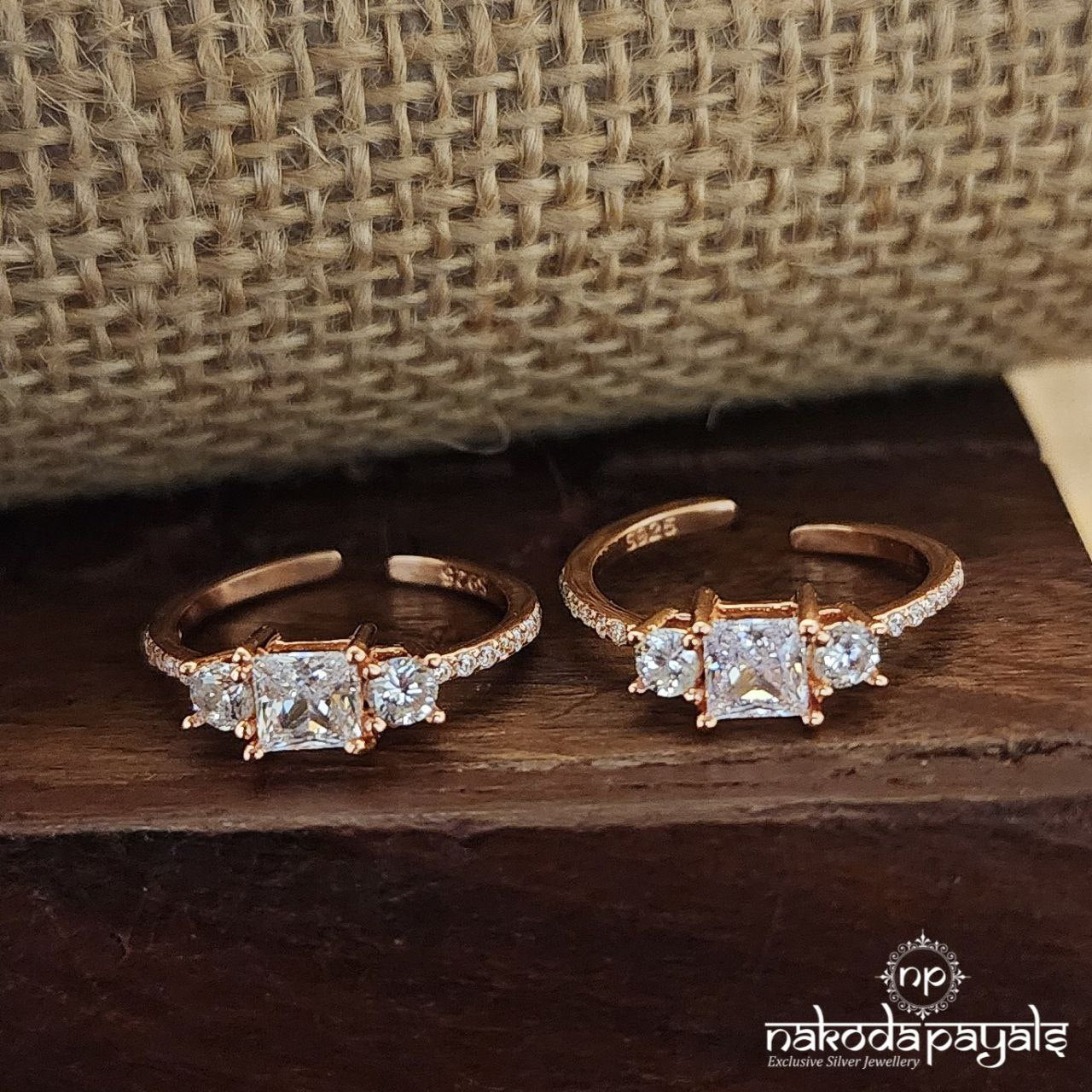 Sparkling White Toerings (T4450)