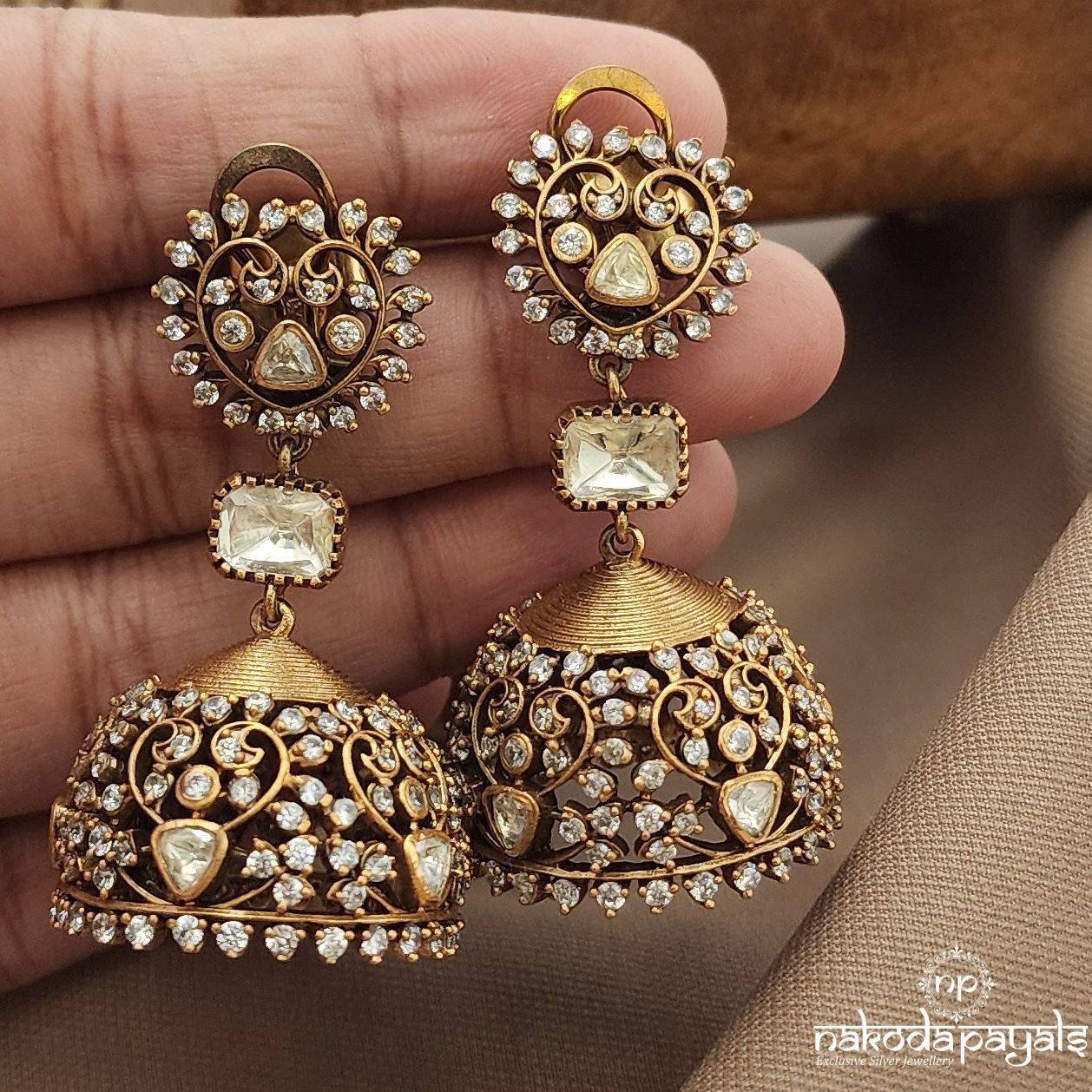 Grand Moissanite Hasli With Earrings (Gn9433)