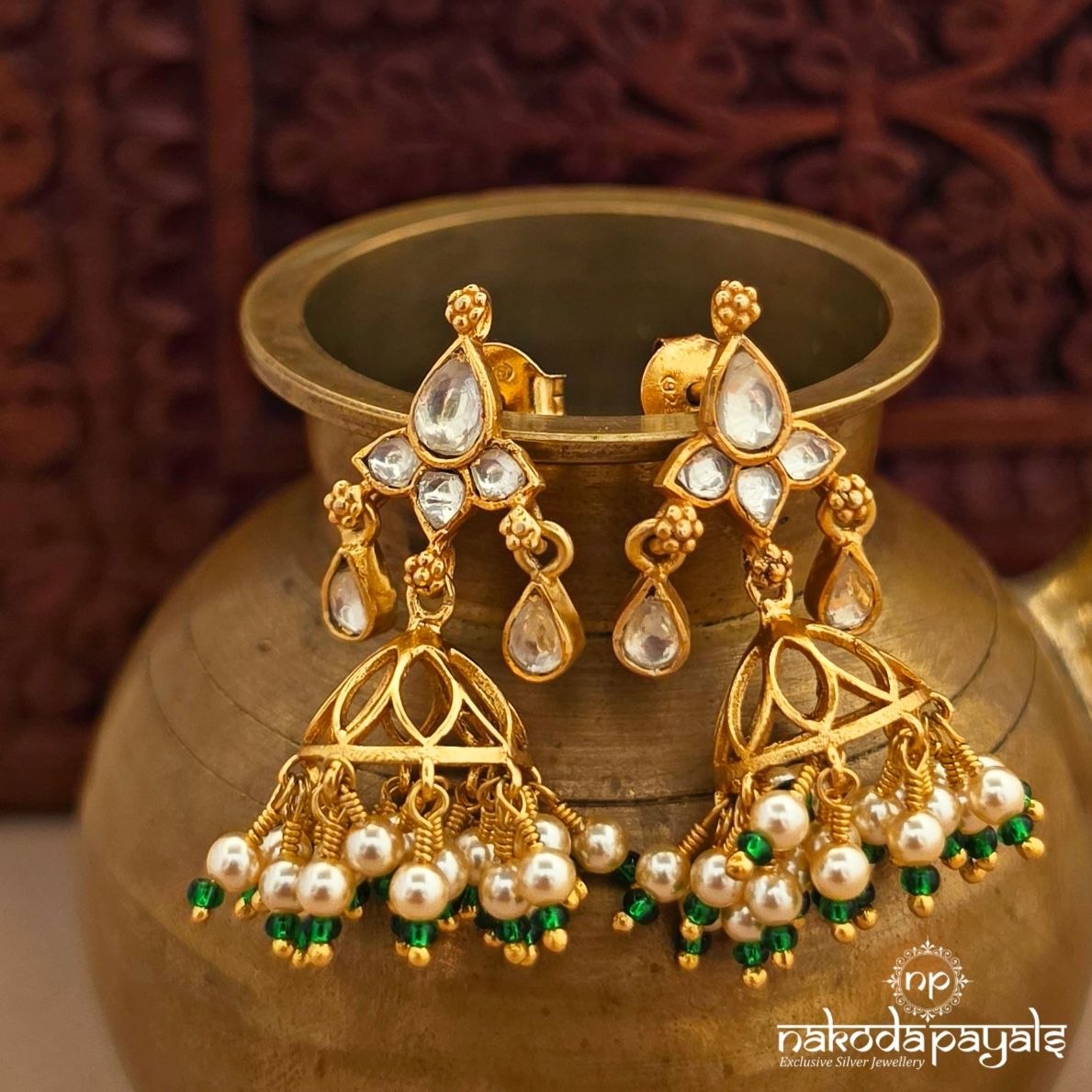 White Floral Pearl Drop Jhumka (Ge11264)