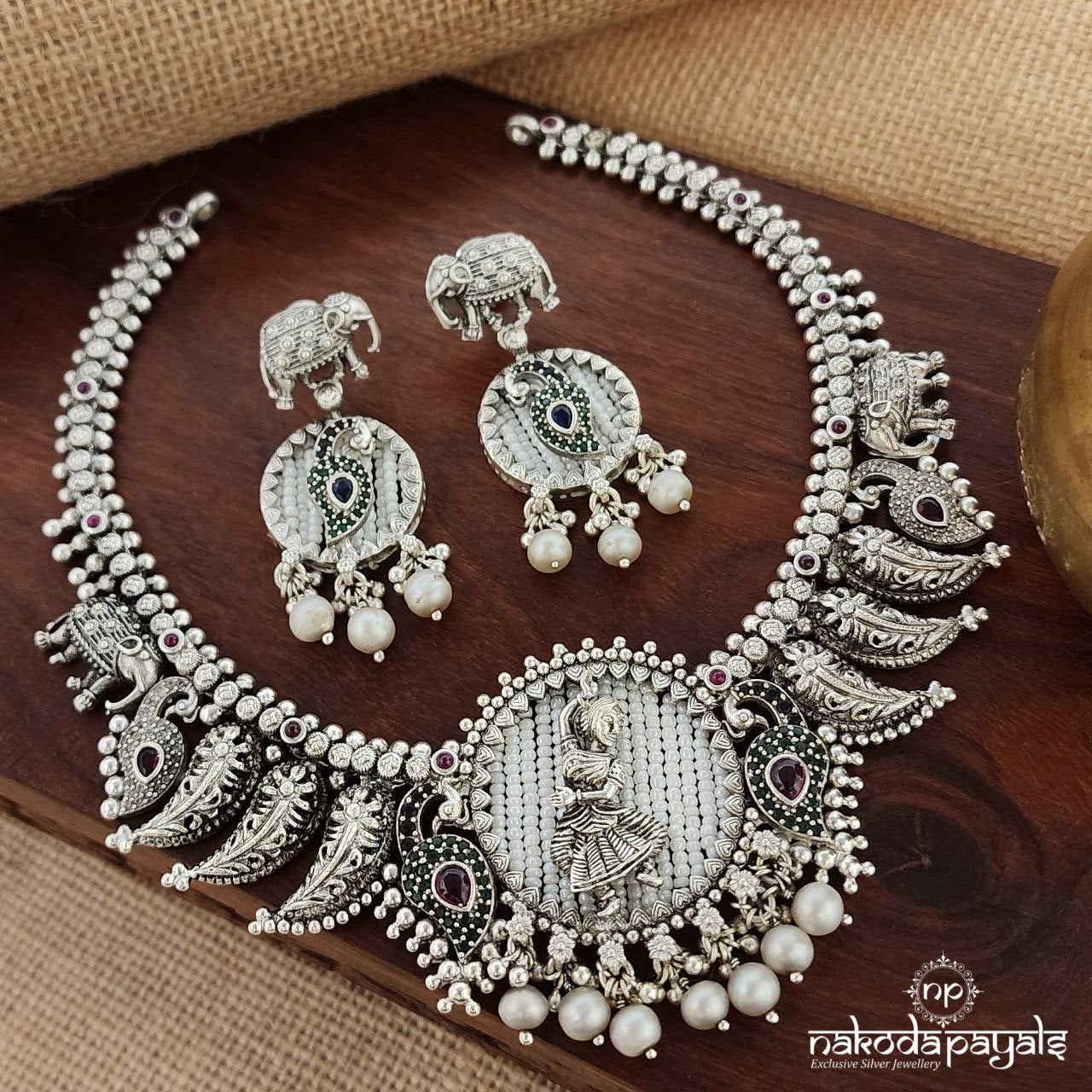 Dancing Girl Mango Neckpiece With Earrings (N10648)