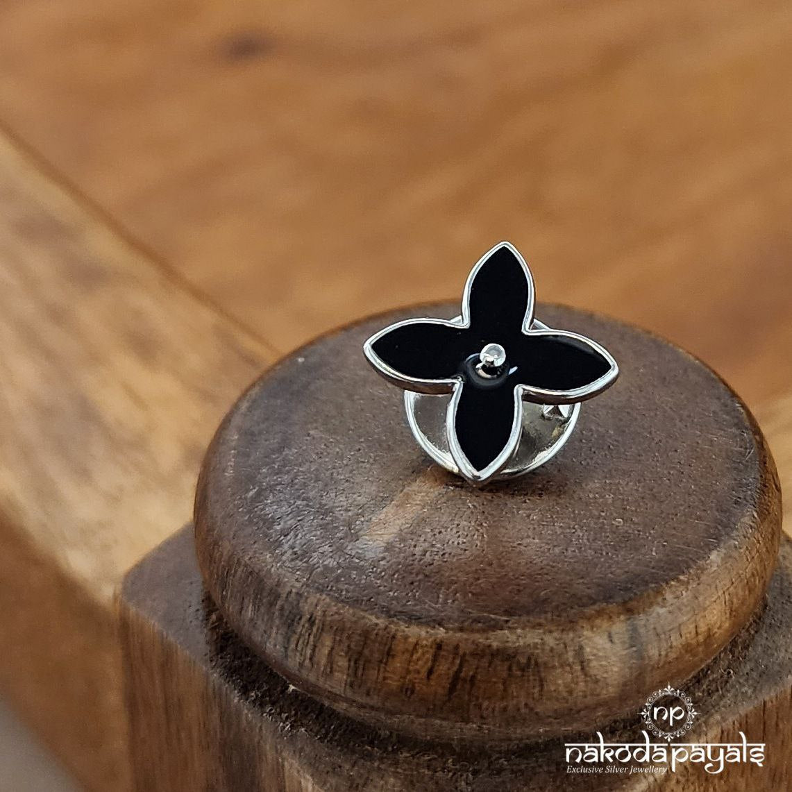 Black Lapel Pin (St3609)