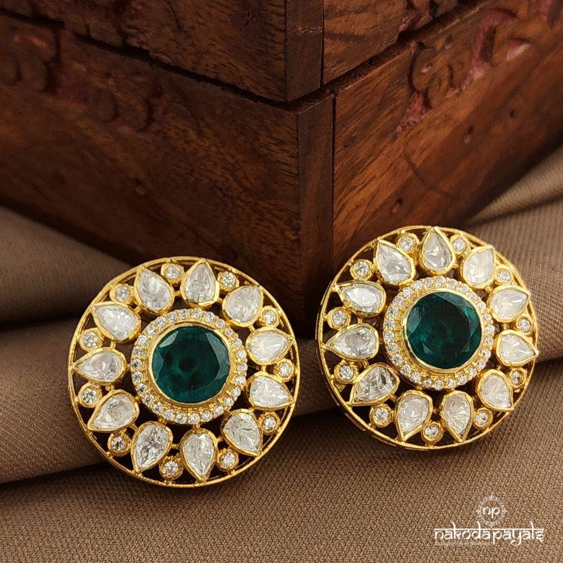 Emerald Green Moissanite Studs (Ge10368)