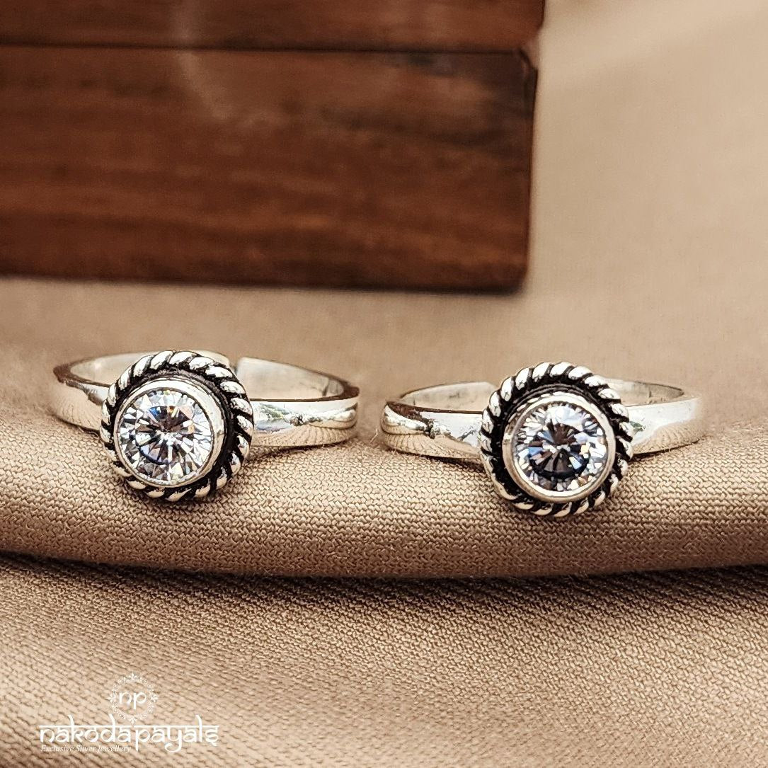 Circular White Toerings (T4591)