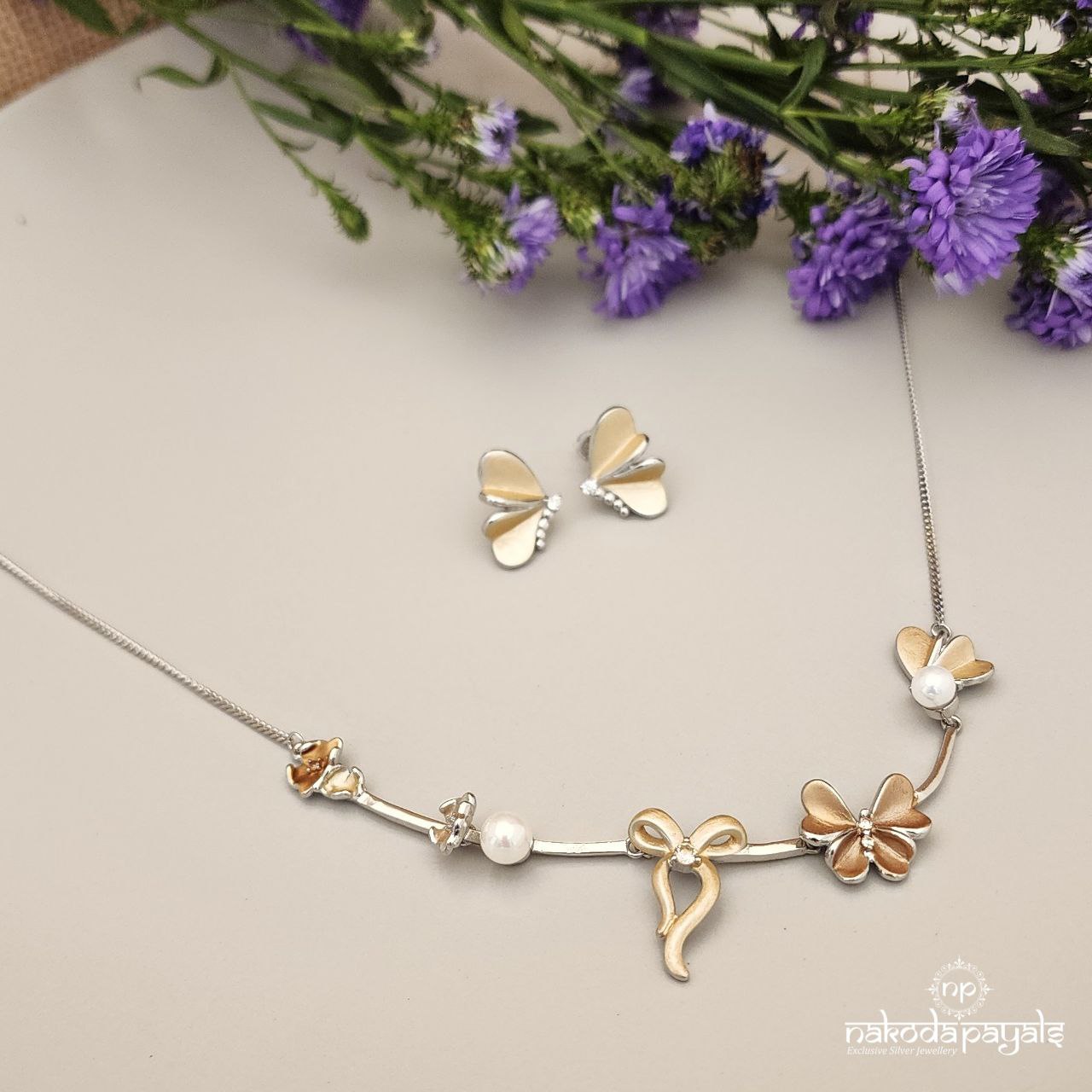 Golden Bow Neckpiece With Earrings (St2699)