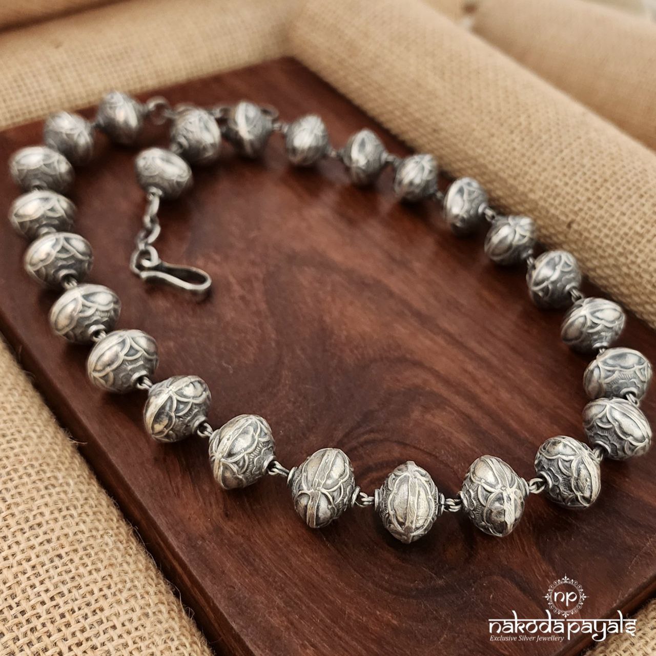 Linked Ball Neckpiece (N10943)