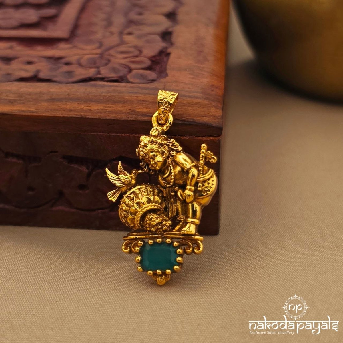 Cute Elegant Krishna Pendant (Gp2602)